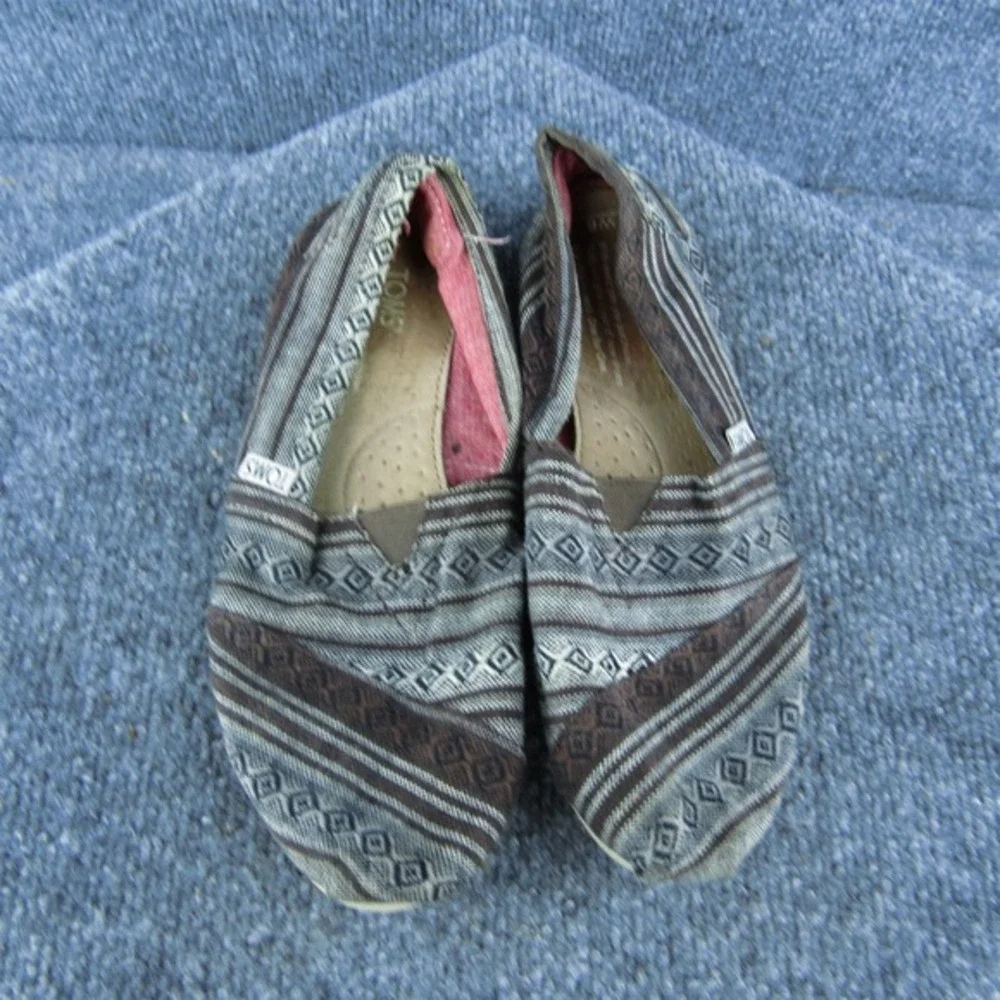TOMS Alpargata‎ Women Gender Flat Shoes Size 6 Casual Brown Fabric Geometric